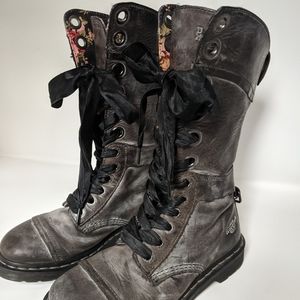 Dr. Martens Triumph 1914 with Black floral